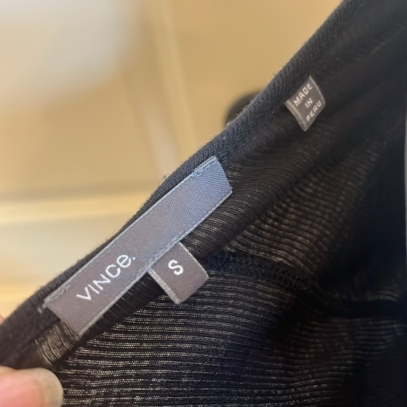 Vince robbed black tank - Picture 4 of 6